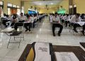 Perangkat desa.