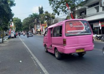 Angkot Malang.