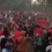 Tawuran Suporter, Laga Sepak Bola di Prigen Pasuruan Berakhir Ricuh 9 Tawuran suporter.