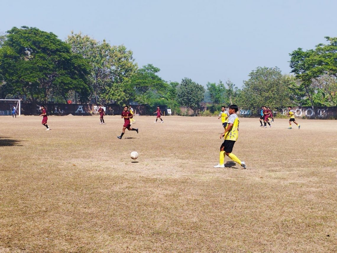Uji Coba di Home Base Baru, Cabor Sepak Bola Kabupaten Mojokerto Ungguli MSL Selection 1 Sepak bola Kabupaten Mojokerto.