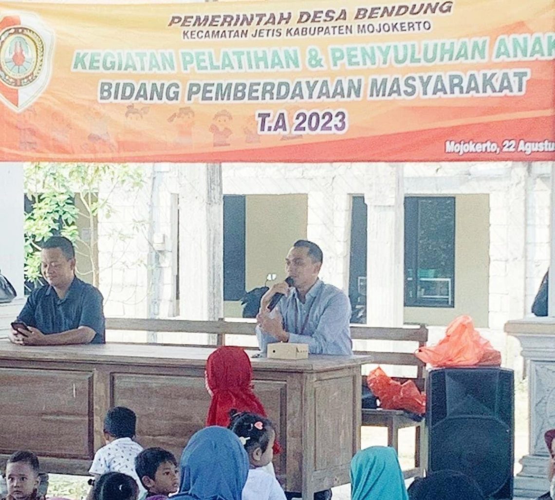 Waspadai Stunting, DPL KKN Tematik Unim Mojokerto Ajak Warga Bendung Penuhi Gizi Anak 1 Unim Mojokerto.