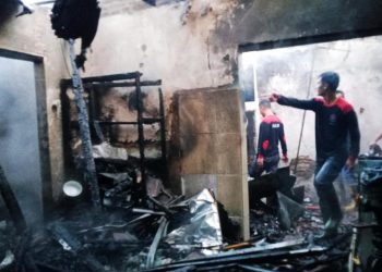 Rumah Warga Mojokerto Ludes Terbakar saat Ditinggal Liburan