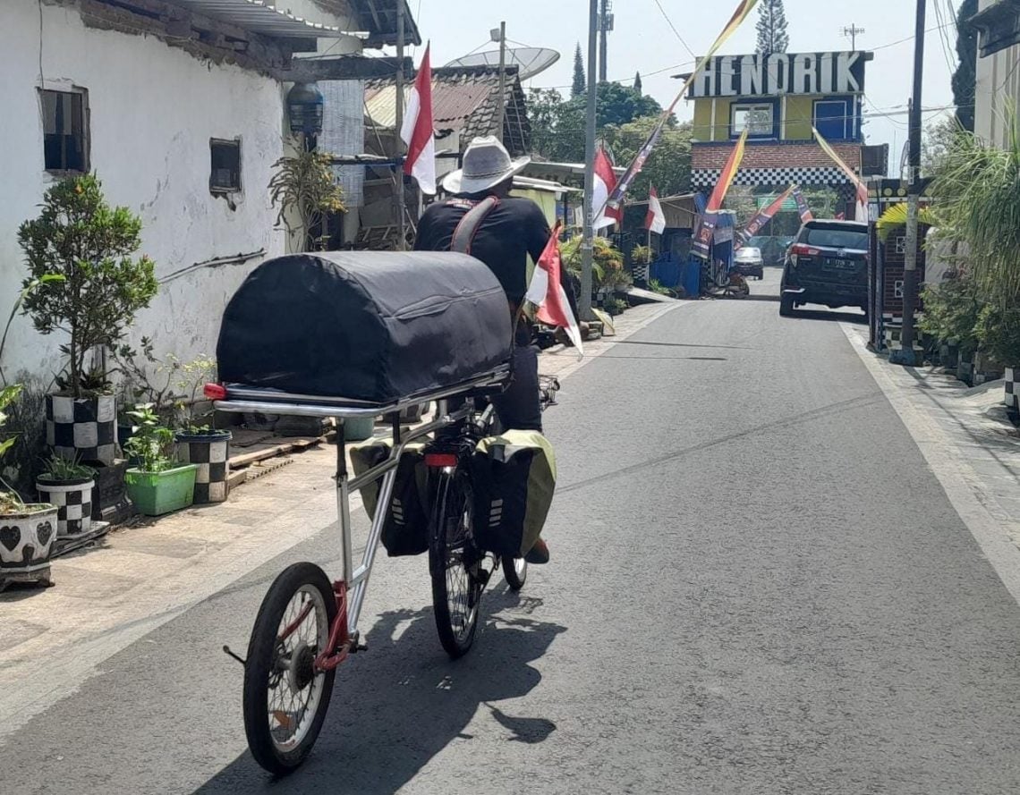 jakarta tugu jatim