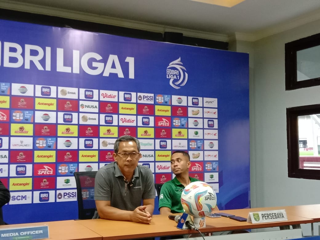 Gagal Penuhi Target Manajemen Persebaya, Aji Santoso Pasrah 1 persebaya tugu jatim