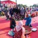 Majapahit Festival 2023, Bupati dan Ketua TP PKK Kabupaten Mojokerto Kompak Ngulek Sambel Wader
