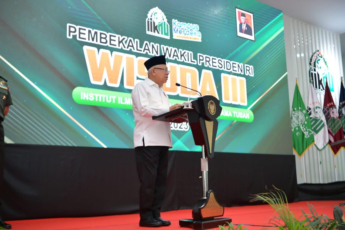 Ma'ruf Amin Minta Nahdlatul Ulama Bantu Pemerintah Jaga Kesehatan Masyarakat Lewat Pendidikan 1 ma'ruf amin tugu jatim
