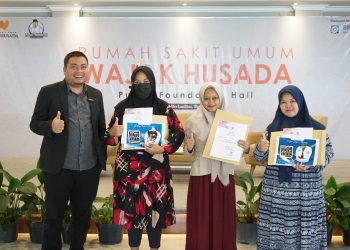 RSU Wajak Husada Malang Serahkan 40 KK, Akta Kelahiran, dan KIA Gratis kepada Masyarakat