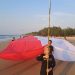 Bendera Merah Putih Sepanjang 45 Meter Terbentang di Pantai Semilir Tuban 8 pantai semilir tugu jatim