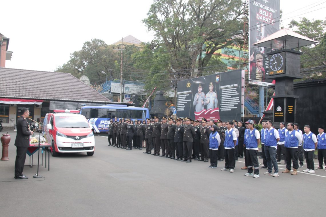 Polresta Malang Kota Sumbang 1 Unit Ambulans Untuk Relawan Estehanget 1 polresta malang kota tugu jatim