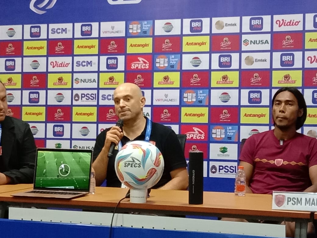 Lawan Persebaya, Pelatih PSM Makassar Soroti Kinerja Wasit Liga 1 1 psm makassar tugu jatim