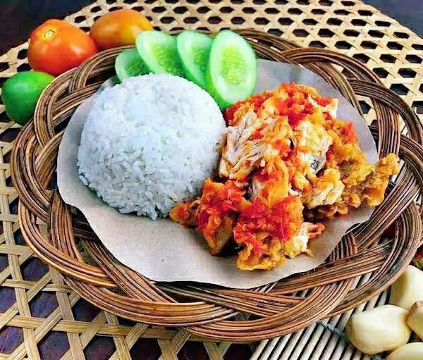 7 Makanan Enak Dengan Harga Terjangkau 4 WhatsApp Image 2023 08 21 at 12.16.10