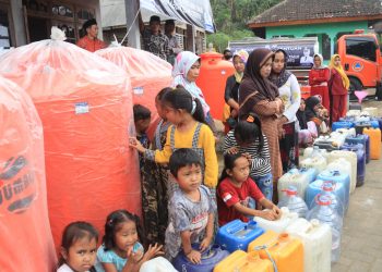 Tambahan Anggaran Distribusi Air Bersih di Kabupaten Mojokerto Tak Disetujui 100 Persen 1 air bersih tugu jatim