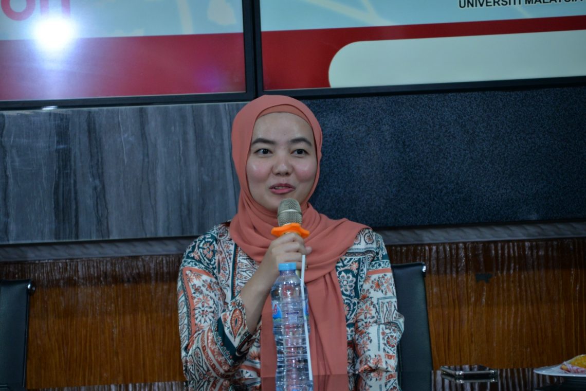 Visiting Lecturer FEB Unisma, Dosen Universiti Malaysia Kelantan Kupas Dampak Ekonomi Akibat Polusi Udara 1 feb unisma tugu jatim