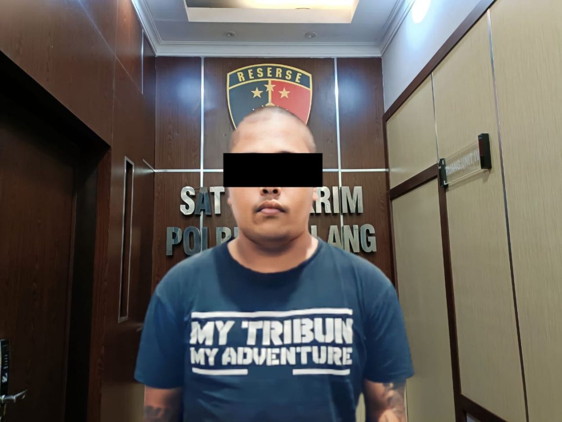 Pelaku perampasan.