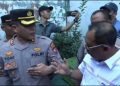 Warga Dukuh Pakis.