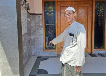 Kotak amal.