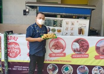 Bisnis ayam geprek.