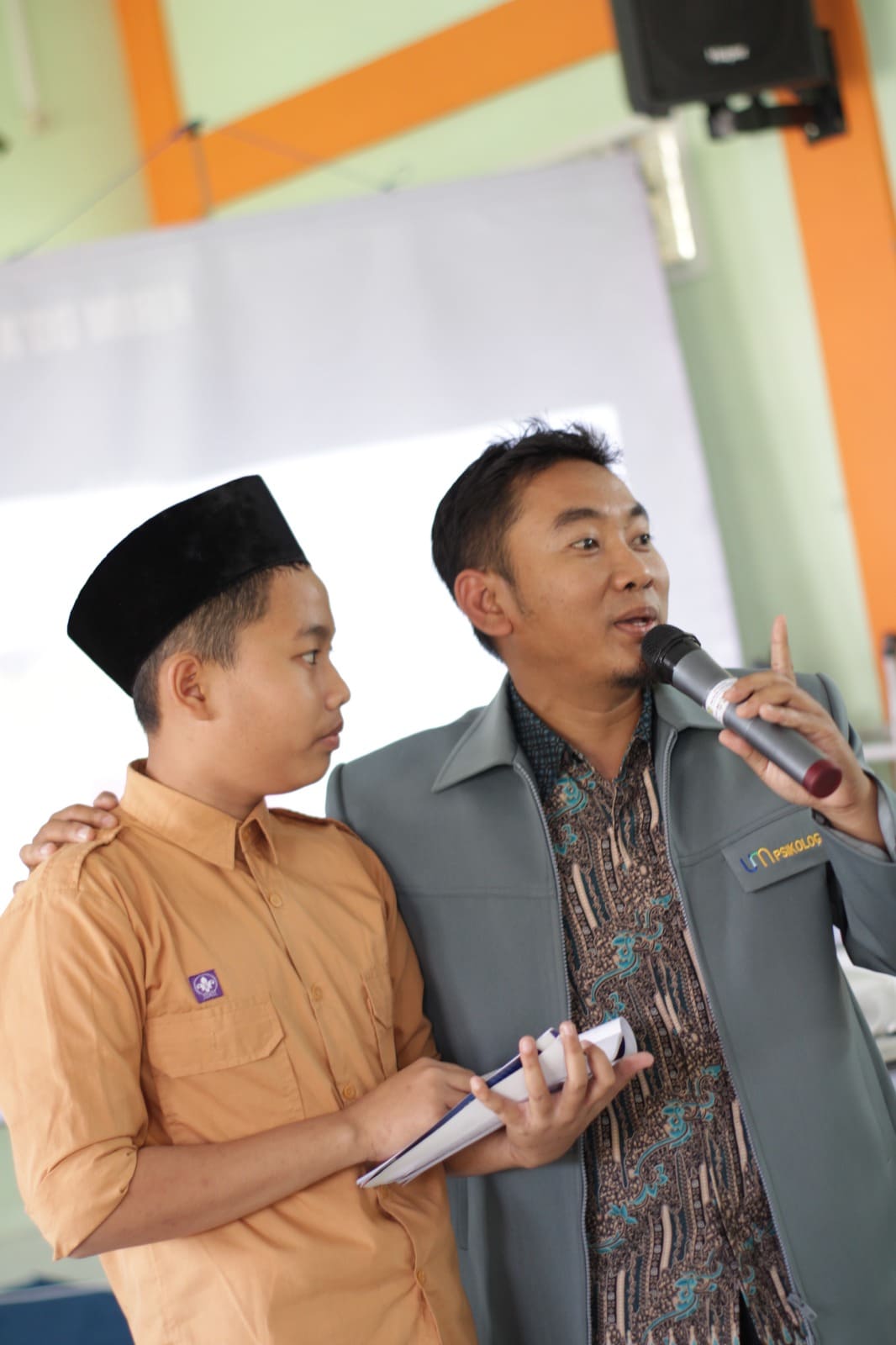Fakultas Psikologi UM melatih siswa di SMP Sabilurrosyad.