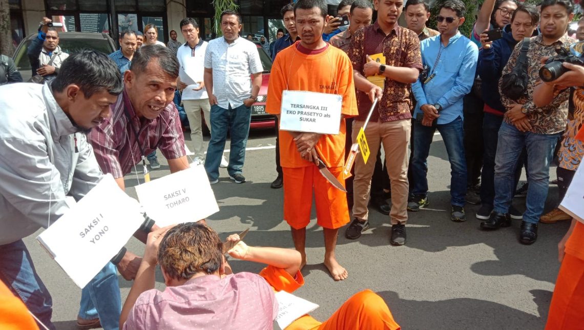 Reka Adegan Pembunuhan Berparang di Sukun Malang, Ini Tanggapan Penasihat Hukum Tersangka 1 Pembunuhan berparang.