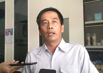 KPU Surabaya Imbau Warga dan Petugas untuk Lapor Temukan Kasus Pungli 3 KPU Surabaya.