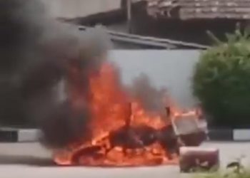 Motor terbakar.