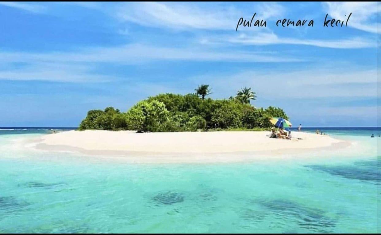 Pulau tercantik di Jateng.