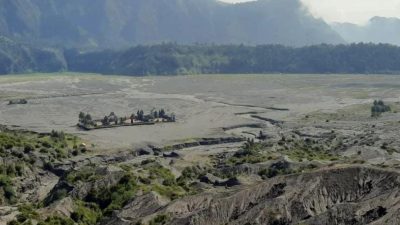 Jalur wisata Bromo.