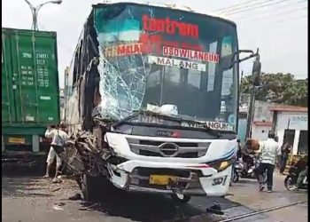 Kecelakaan Bus Tentrem.