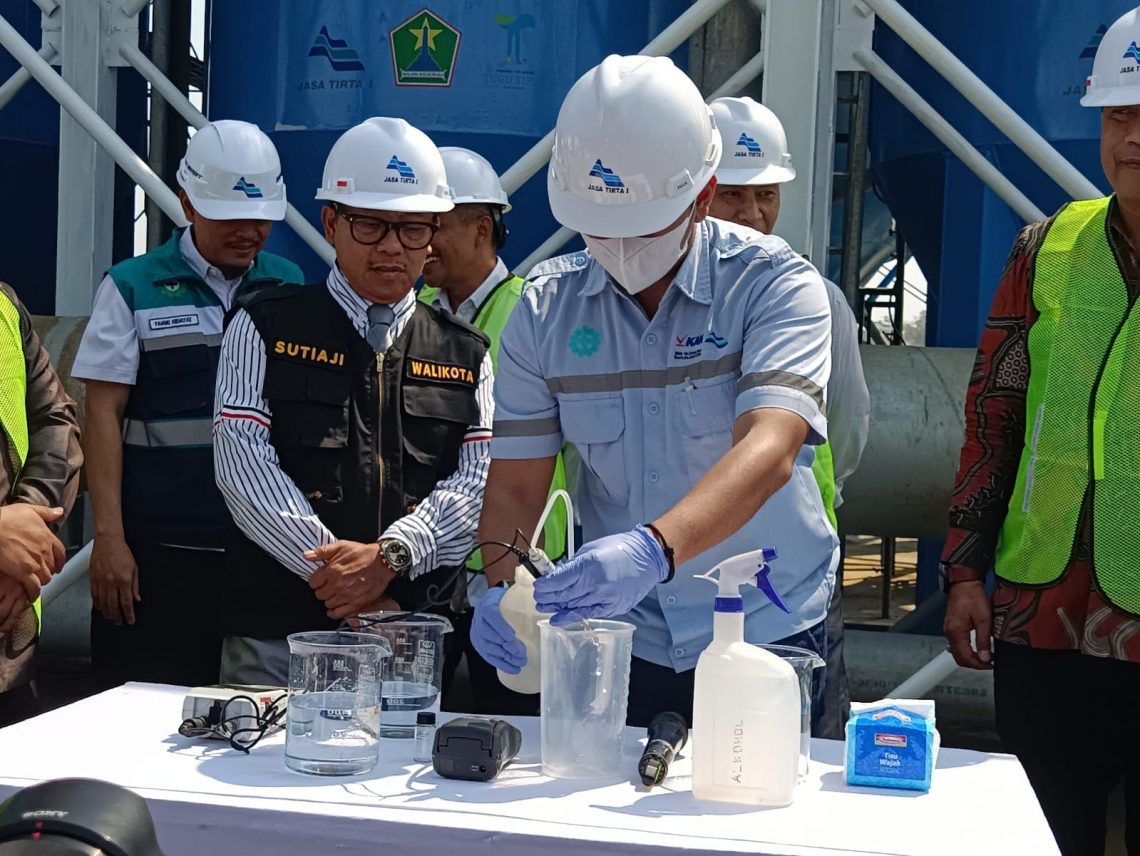 Uji Coba 100 Lps Water Treatment Plan, Sutiaji: Air Sungai Bango Layak Minum 1 Air Sungai Bango.