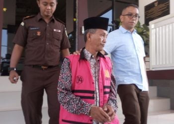 Kades Keboncandi.