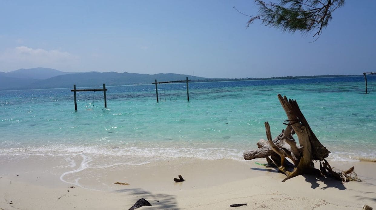 Pulau tercantik di Jateng 2023.