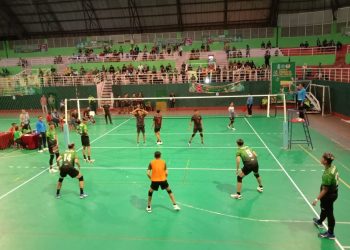 Bola Voli Surabaya.