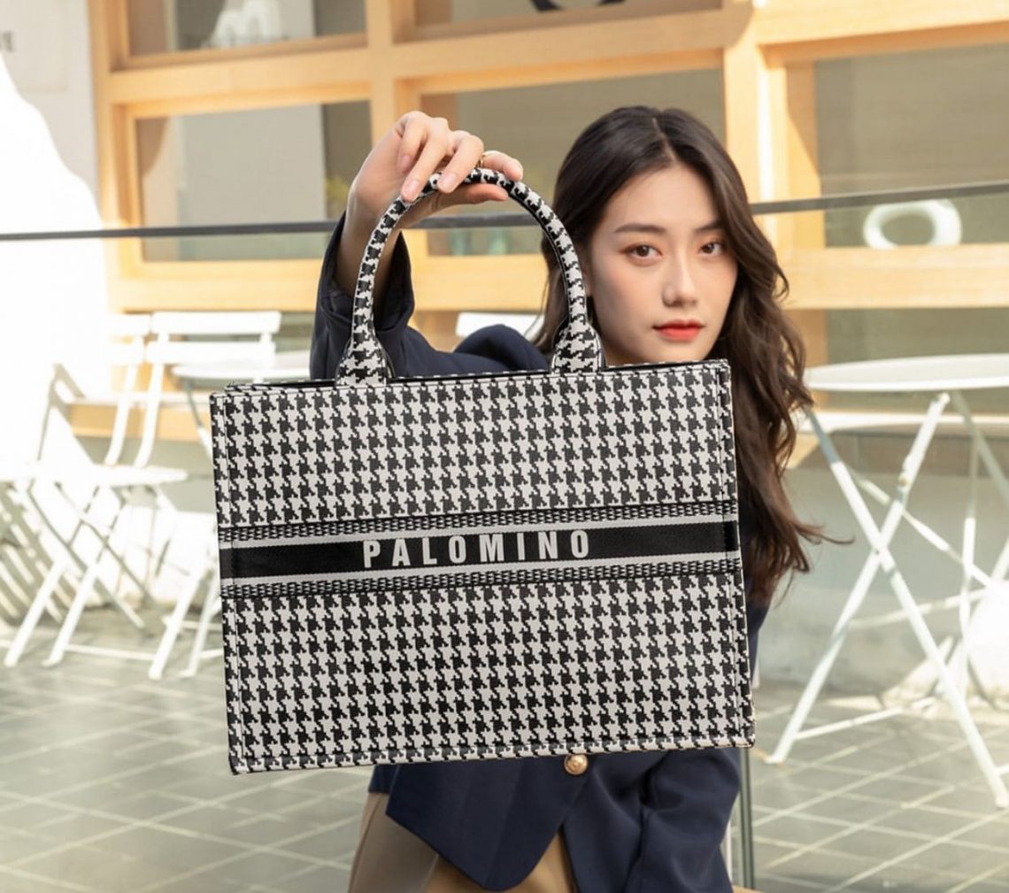 Tas wanita brand lokal.