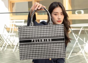Tas wanita brand lokal.