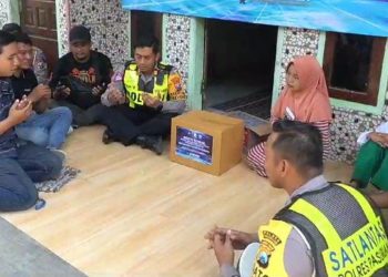 Korban kecelakaan.