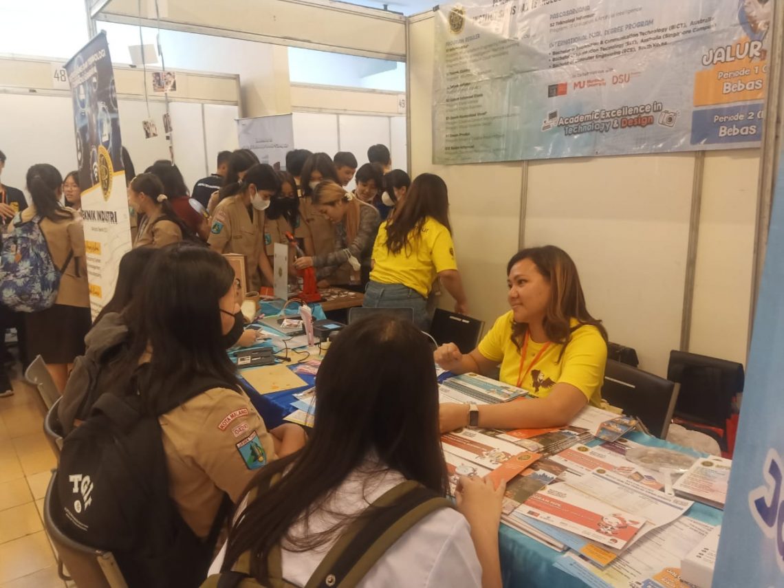 expo perguruan tinggi tugu jatim