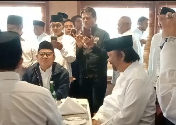 Kejar-kejaran Hingga Berebut Foto Warnai Deklarasi Anies-Imin