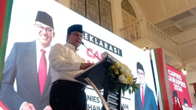 anies baswedan tugu jatim