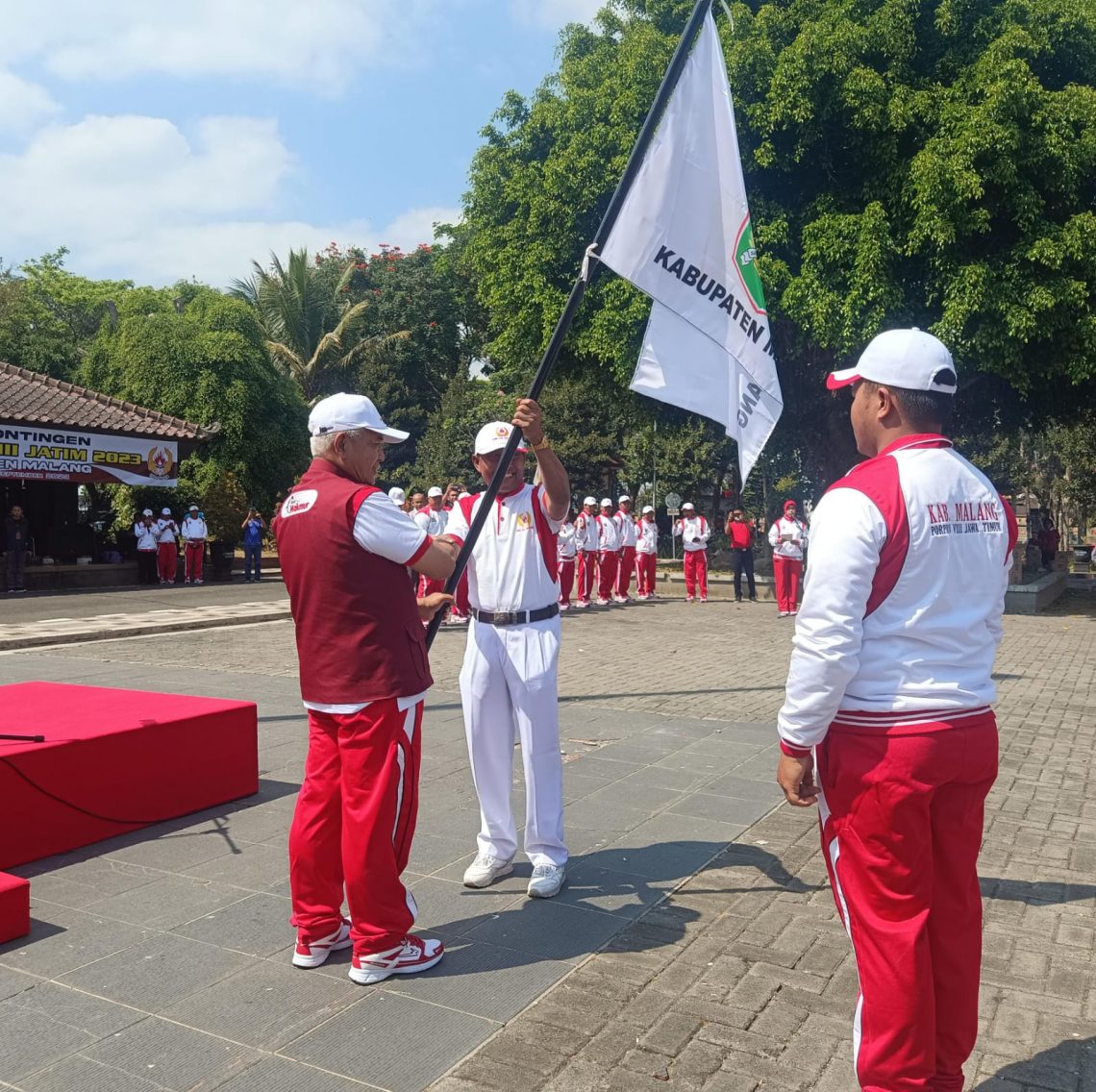 porprov jatim tugu jatim