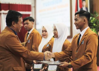 Yudisium Semester Genap Unikama, Dekan Fakultas Sains dan Teknologi Tekankan Pentingnya Prestasi dan Karakter 7 Yudisium Semester Genap Unikama, Dekan Fakultas Sains dan Teknologi Tekankan Pentingnya Prestasi dan Karakter