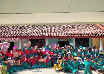 Program Anak Emas Mahasiswa Unikama Tingkatkan Literasi di SDN 1 Jipurapah Jombang