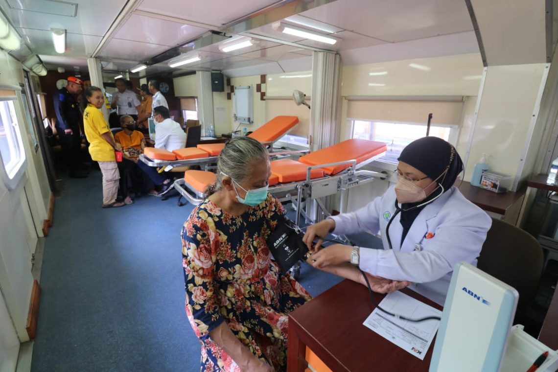 Sambut HUT ke-78 KAI, Daop 8 Surabaya Buka Rail Clinic dan Rail Library 1 KAI tugu jatim