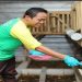 Kisah Warga Bojonegoro, Imam Muhlas Sulap Sampah Jadi Cuan