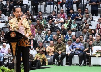 Jokowi.