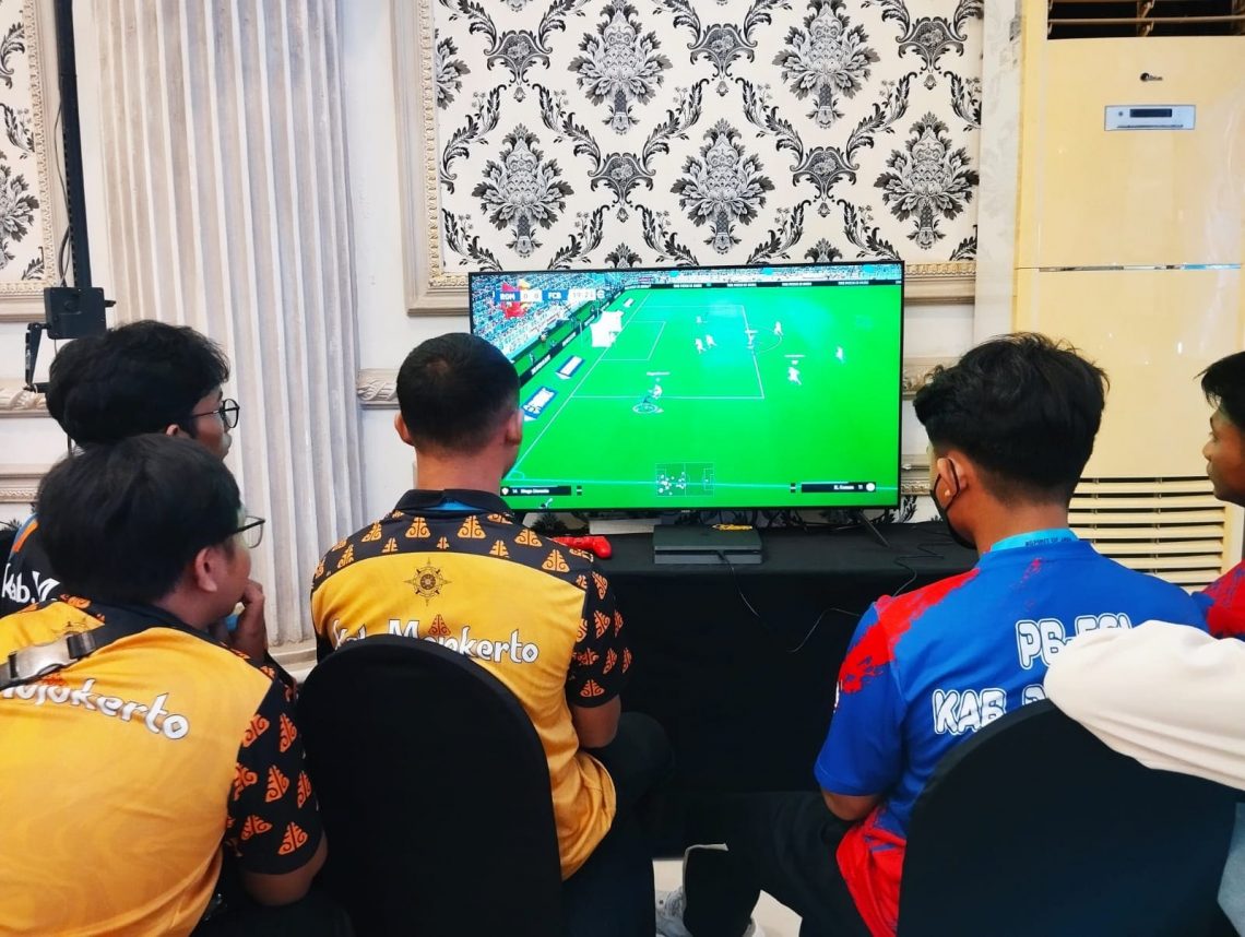 Pasrah! Kontingen E-Sports Kategori Football Mojokerto Raya Kandas di 8 Besar 1 Kontingen e-sports.