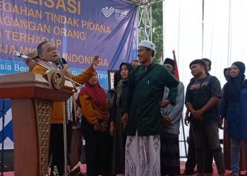 Sosialisasi di Pasuruan, Kepala BP2MI Minta Peran Pemda Tekan Jumlah Pekerja Migran Ilegal dengan Perbanyak Pelatihan Skill 2 Kepala BP2MI.
