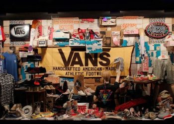 Merk Vans.