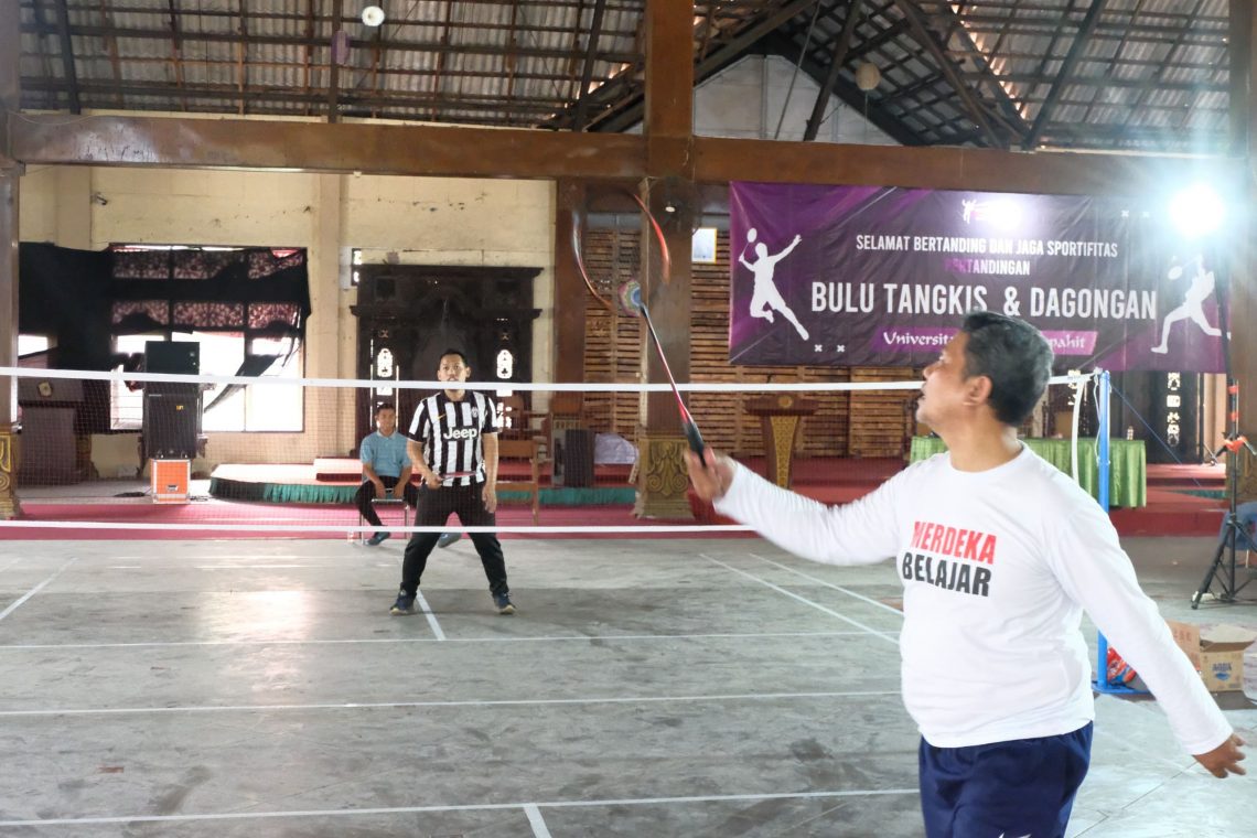 Unim Mojokerto.