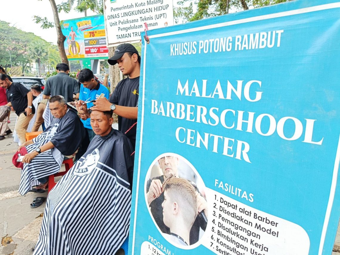 Malang Barber School Center.