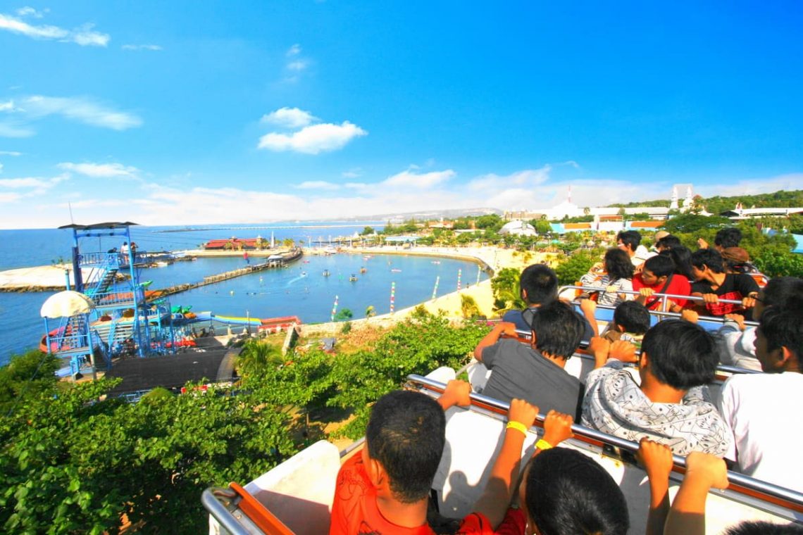 Wisata Bahari Lamongan.